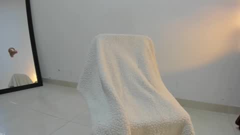 Lorena online show from March 6, 2025, 4:07 pm