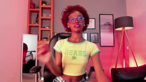 Snapshot of afrodita_sweeet chatting on November 11, 2025, 10:32 pm Afrodita online show from November 11, 2025, 10:32 pm