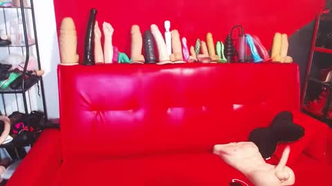 Snapshot of afroditagun666 chatting on February 26, 2025, 6:54 pm AfroditaGun666 online show from February 26, 2025, 6:54 pm