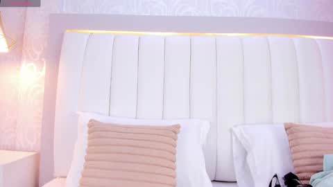 A F R O D I T A  online show from January 16, 2025, 11:37 am