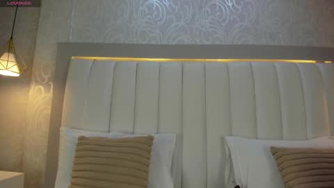 A F R O D I T A  online show from February 5, 2025, 11:34 am