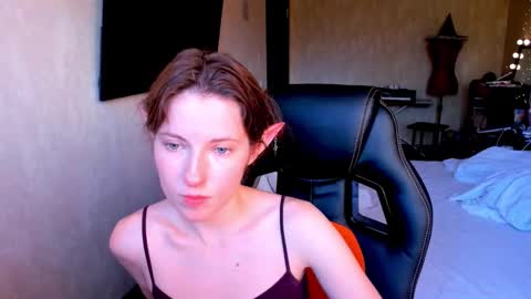 Snapshot of agata_in_wonderland chatting on September 23, 2025, 1:14 pm agata_in_wonderland online show from September 23, 2025, 1:14 pm