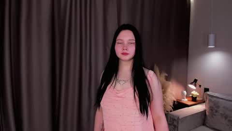 Snapshot of agatabell_ chatting on December 17, 2025, 3:18 pm Rose online show from December 17, 2025, 3:18 pm