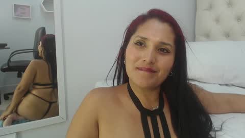 Snapshot of agatha_collinz chatting on January 7, 2025, 9:25 pm agatha_collinz online show from January 7, 2025, 9:25 pm