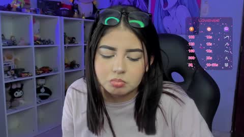 Cat online show from December 6, 2024, 7:54 am