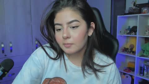 Cat online show from September 15, 2025, 5:29 am