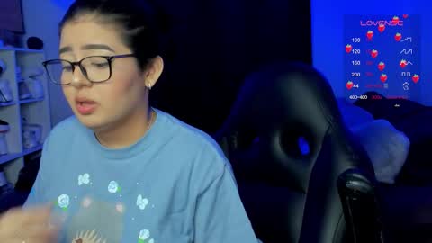 Cat online show from October 20, 2025, 6:47 am