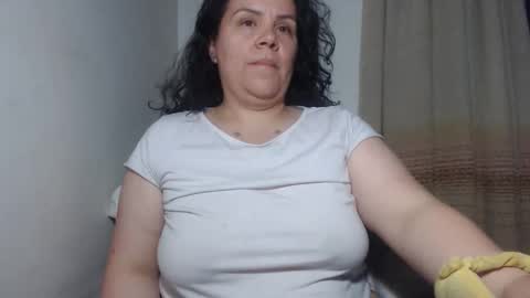 Snapshot of agathaaaa chatting on October 27, 2025, 11:09 pm online show from October 27, 2025, 11:09 pm