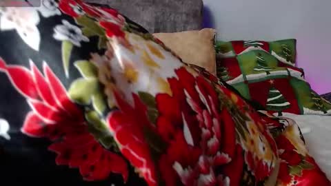 Snapshot of agathabel chatting on December 14, 2025, 12:10 pm agatha bel online show from December 14, 2025, 12:10 pm