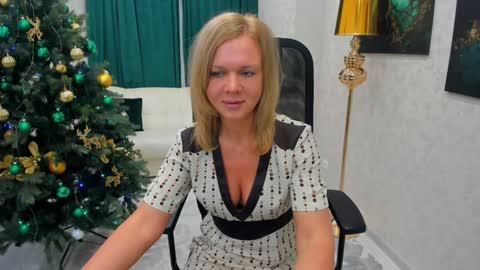 Snapshot of agathaklouin chatting on December 29, 2024, 4:05 am Agatha online show from December 29, 2024, 4:05 am
