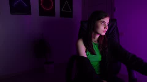 Agelina Lilly Laura online show from January 21, 2025, 7:50 pm