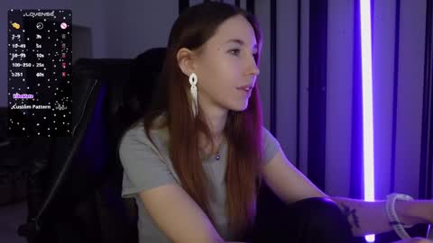 Agelina Lilly Laura online show from February 25, 2025, 3:16 pm