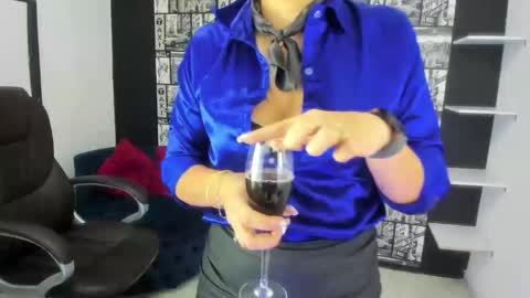 Snapshot of aghata_moon chatting on January 18, 2025, 11:00 pm Aghata Moon online show from January 18, 2025, 11:00 pm