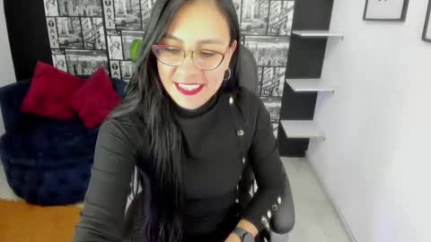 Snapshot of aghata_moon chatting on January 22, 2025, 5:06 pm Aghata Moon online show from January 22, 2025, 5:06 pm