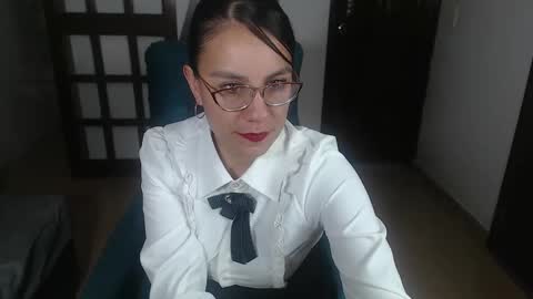 Snapshot of aghata_moon chatting on January 27, 2025, 2:46 pm Aghata Moon online show from January 27, 2025, 2:46 pm