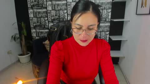 Snapshot of aghata_moon chatting on January 30, 2025, 6:00 pm Aghata Moon online show from January 30, 2025, 6:00 pm