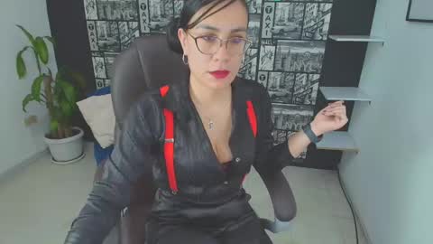 Snapshot of aghata_moon chatting on February 15, 2025, 5:28 pm Aghata Moon online show from February 15, 2025, 5:28 pm