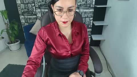 Snapshot of aghata_moon chatting on February 22, 2025, 11:35 am Aghata Moon online show from February 22, 2025, 11:35 am