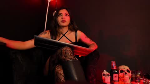 agnes_jones online show from January 9, 2025, 7:31 am