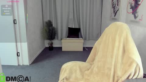 Snapshot of agnes_wells chatting on September 19, 2025, 12:02 am agnes wells online show from September 19, 2025, 12:02 am