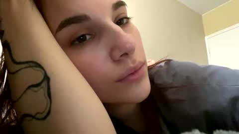 Agnes online show from November 10, 2025, 11:20 am