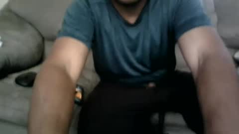 Snapshot of aguy407 chatting on December 24, 2024, 4:40 pm aguy407 online show from December 24, 2024, 4:40 pm