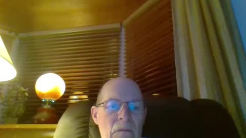 aguynrkfrd online show from January 24, 2025, 10:11 am