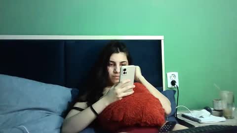 Snapshot of ahotkitty18 chatting on January 10, 2025, 6:49 pm Selena online show from January 10, 2025, 6:49 pm