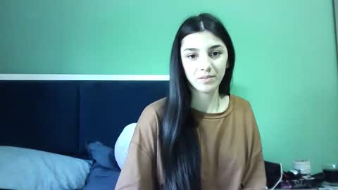 Snapshot of ahotkitty18 chatting on January 13, 2025, 11:41 am Selena online show from January 13, 2025, 11:41 am