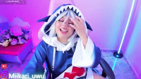 Ahri help me get to 100  online show from December 16, 2025, 4:28 am