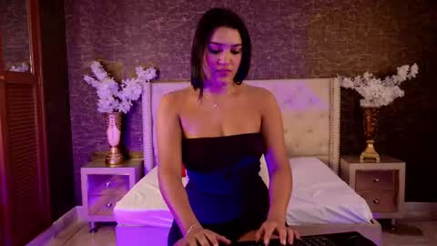 Snapshot of ahri_rose chatting on September 15, 2025, 10:15 am Ahri online show from September 15, 2025, 10:15 am