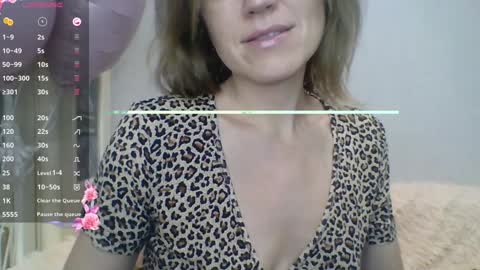 Snapshot of ahtena chatting on December 21, 2024, 2:15 pm Ahtena online show from December 21, 2024, 2:15 pm