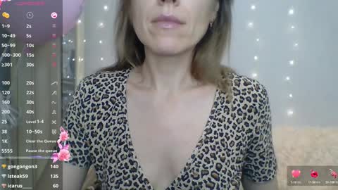 Snapshot of ahtena chatting on December 22, 2024, 4:38 pm Ahtena online show from December 22, 2024, 4:38 pm