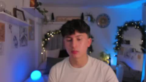 A H  online show from December 3, 2025, 1:57 am