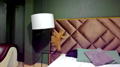 Snapshot of aiden_royce chatting on September 8, 2025, 11:48 pm aiden_royce online show from September 8, 2025, 11:48 pm