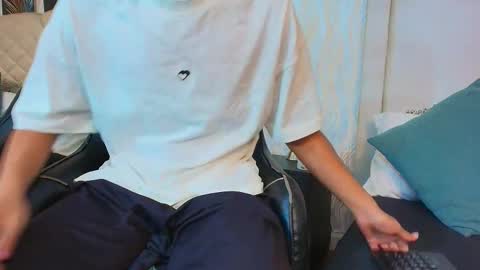 Snapshot of aiden_royce chatting on September 29, 2025, 11:31 pm aiden_royce online show from September 29, 2025, 11:31 pm