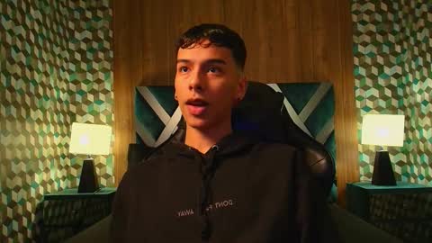 Snapshot of aiden_royce chatting on October 22, 2025, 5:30 am aiden_royce online show from October 22, 2025, 5:30 am