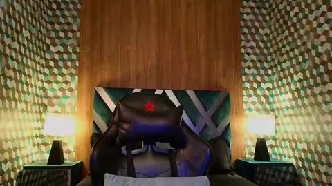 Snapshot of aiden_royce chatting on November 9, 2025, 2:32 am aiden_royce online show from November 9, 2025, 2:32 am