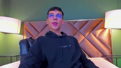 Snapshot of aiden_royce chatting on November 13, 2025, 6:56 am aiden_royce online show from November 13, 2025, 6:56 am