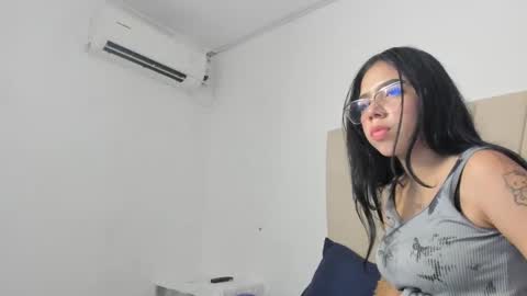 Snapshot of ainoa_pink chatting on October 10, 2025, 7:46 pm Ainoa online show from October 10, 2025, 7:46 pm