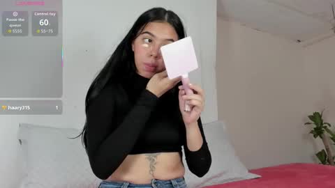 Snapshot of ainoa_pink chatting on December 4, 2025, 12:47 pm Ainoa online show from December 4, 2025, 12:47 pm