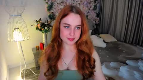 Louise online show from November 30, 2025, 10:08 am