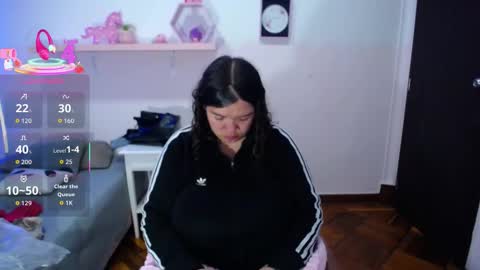     online show from October 24, 2025, 9:38 am