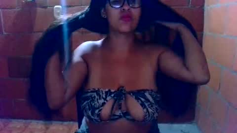 Snapshot of aisha_koswell3 chatting on November 19, 2025, 5:29 am aisha koswell3 online show from November 19, 2025, 5:29 am