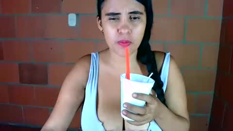 Snapshot of aisha_koswell3 chatting on November 28, 2025, 6:27 am aisha koswell3 online show from November 28, 2025, 6:27 am