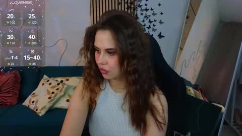 Aisha online show from November 20, 2025, 3:01 pm