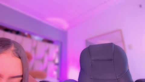 Snapshot of aishakassandra chatting on December 5, 2025, 11:30 am KASSANDRA online show from December 5, 2025, 11:30 am