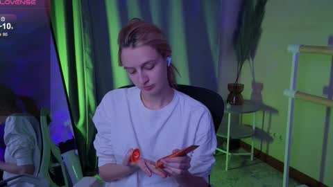 Snapshot of aishiro chatting on November 28, 2025, 9:12 am aishiro online show from November 28, 2025, 9:12 am