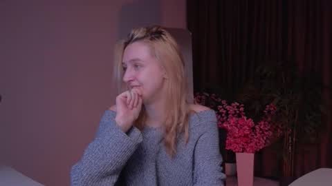 Snapshot of aishiro chatting on December 2, 2025, 1:50 pm aishiro online show from December 2, 2025, 1:50 pm