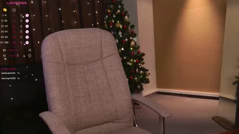 Snapshot of aishiro chatting on December 15, 2025, 2:21 pm aishiro online show from December 15, 2025, 2:21 pm